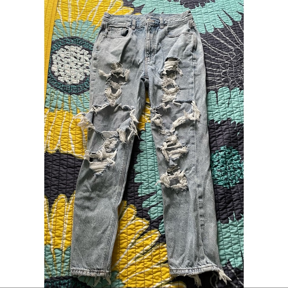 AEO • Mom Jean - Picture 3 of 4
